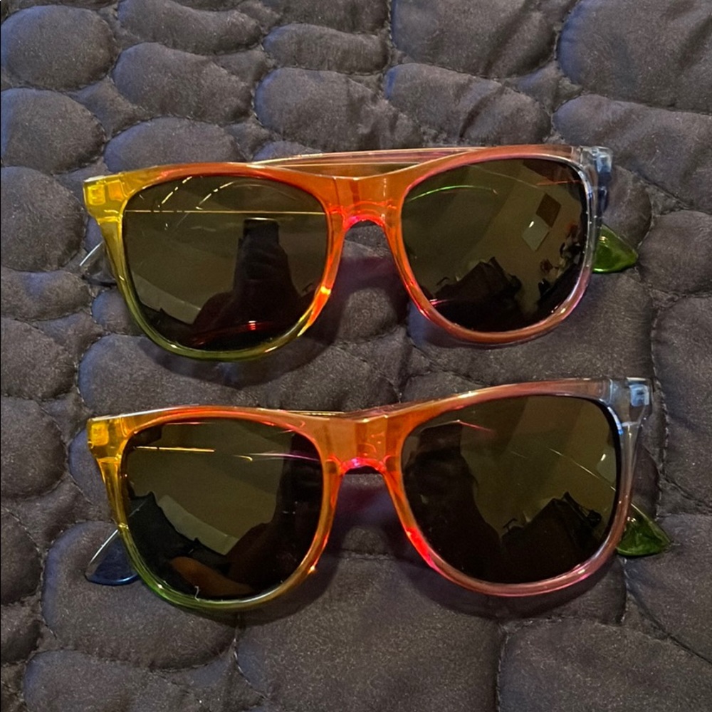 VS Pink rainbow sunglasses